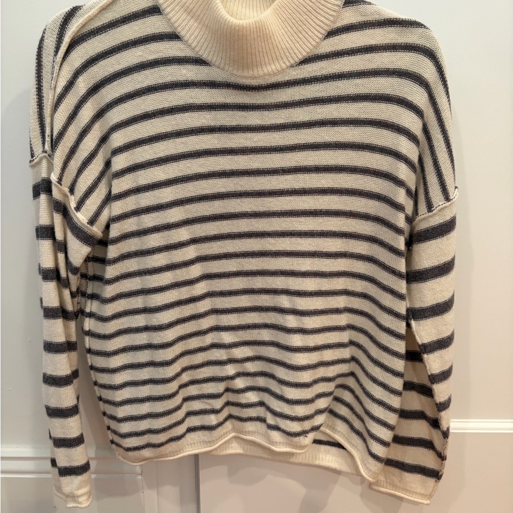 Madewell Cream and Gray Striped Turtleneck/mockneck Sweater